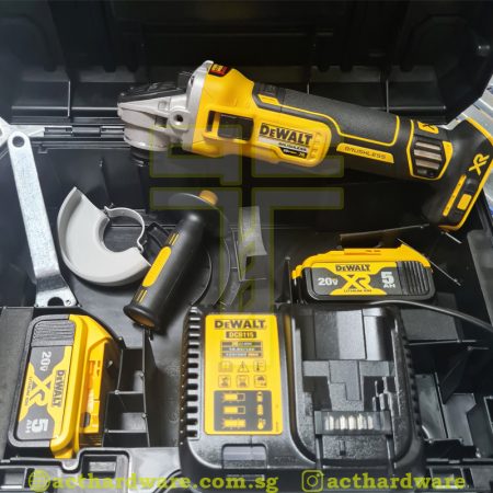Dewalt DCG405P2, 20Vmax 4" Cordless Angle Grinder Brushless - Image 3