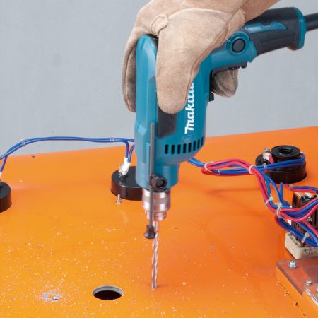 Makita DP2010, 6.5mm (1/4?) Drill 370W - Image 2