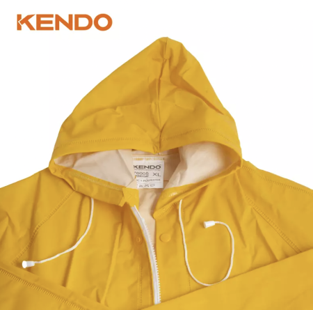 KENDO RAINCOAT WITH ZIPPER AND POCKETS - Image 6
