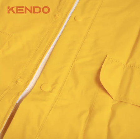 KENDO RAINCOAT WITH ZIPPER AND POCKETS - Image 4