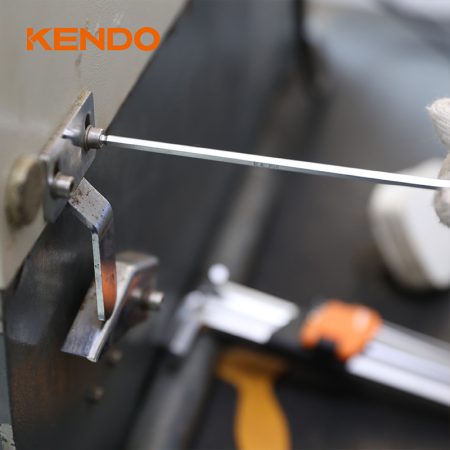 Kendo 20737 9PC EXTRA LONG Ball End Hex Key Set with All Sizes Marked on The Holder for an Easy Selection - Image 2