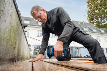 Bosch GDR 18V-220 C Professional Cordless Impact Driver with 2 x GBA 18V 4.0Ah Batteries - Image 5