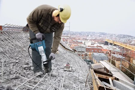 Bosch GSH 11 VC Professional Heavy Duty Demolition Hammer with SDS Max  23J, 1700W - Image 3