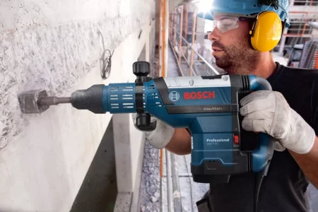 Bosch GSH 9 VC Professional Heavy Duty Demolition Hammer with SDS Max 13J, 1500W - Image 4