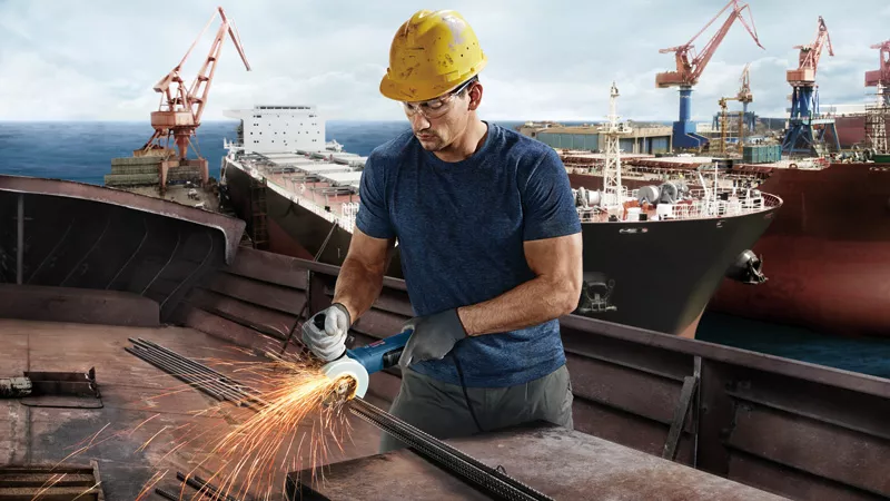 Bosch GWS 9-100 P Professional Heavy Duty Corded Angle Grinder 240V / 900W / 11,000RPM - Image 3