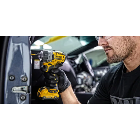 Dewalt 12V XR Brushless 1/4" Screwdriver, 8NM, 1100RPM, (2 X 2.0AH BATTERIES + 1 X CHARGER) - Image 4