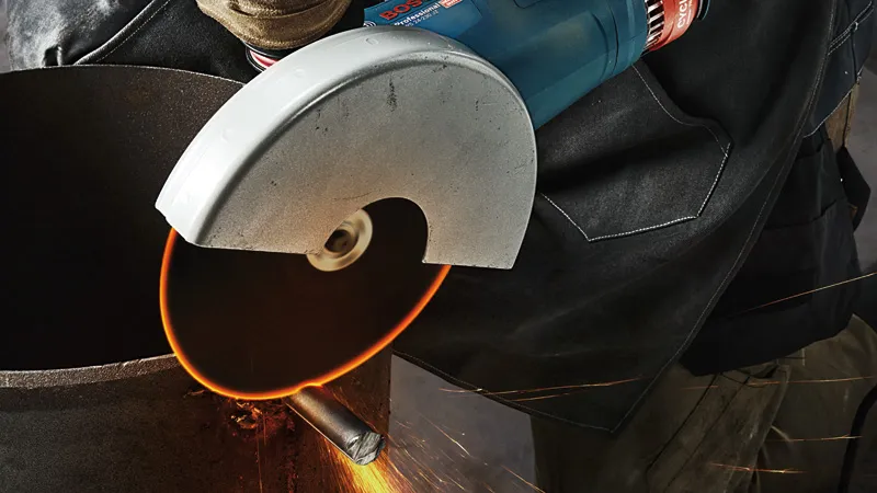 Bosch GWS 24-180 JZ Professional Corded Angle Grinder 2400W - Image 17