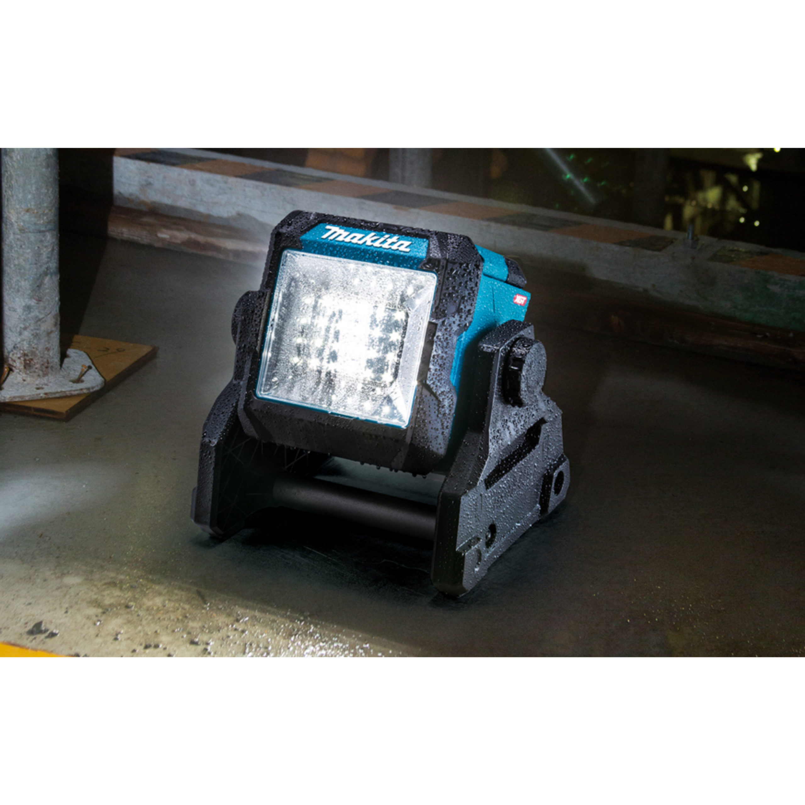 MAKITA ML003G, 40V/18V CORDLESS LED WORKLIGHT, 1100 LUMENS - Image 7