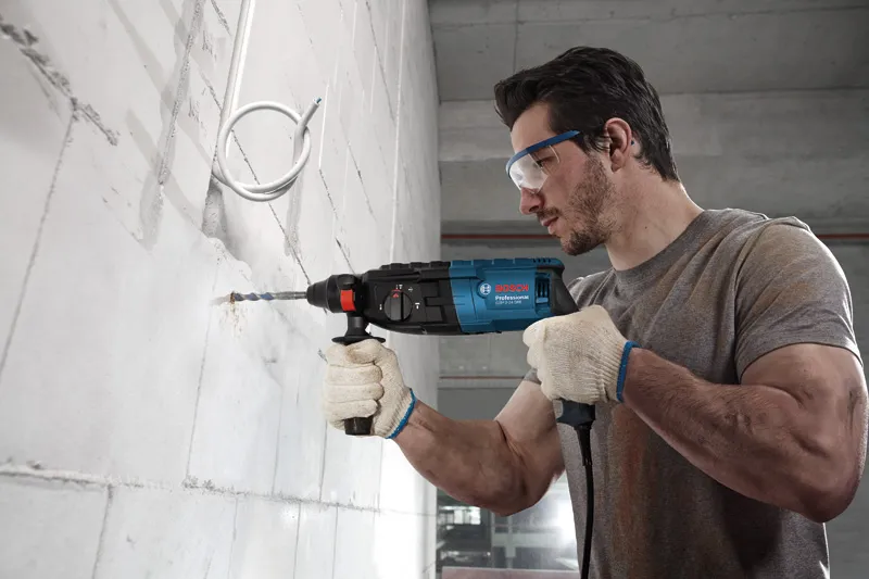 BOSCH PRO GBH 2-24 DRE PROFESSIONAL ROTARY HAMMER WITH SDS PLUS 790 W - Image 3