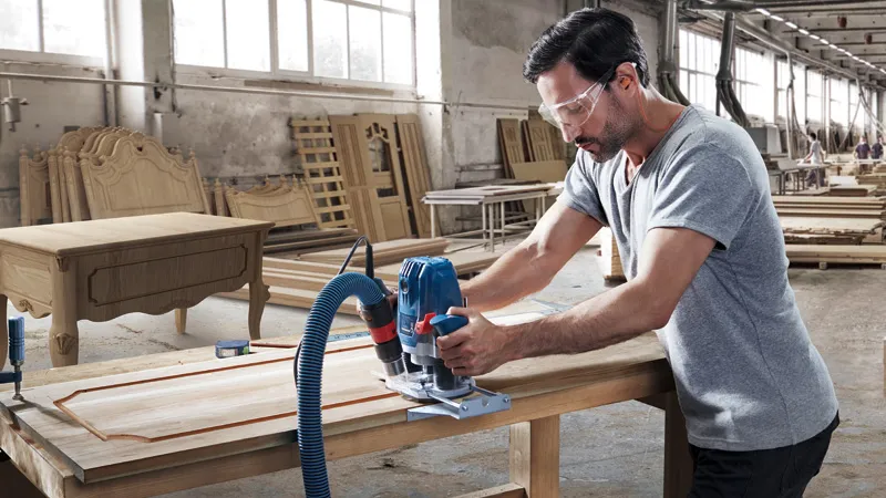 BOSCH PRO GOF 130 P PROFESSIONAL CORDED ANGLE GRINDER 1300 W - Image 3
