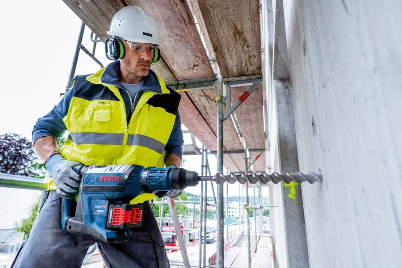 BOSCH PRO GBH 18V-45 C PROFESSIONAL CORDLESS ROTARY HAMMER WITH SDS MAX 18.0 V - Image 5