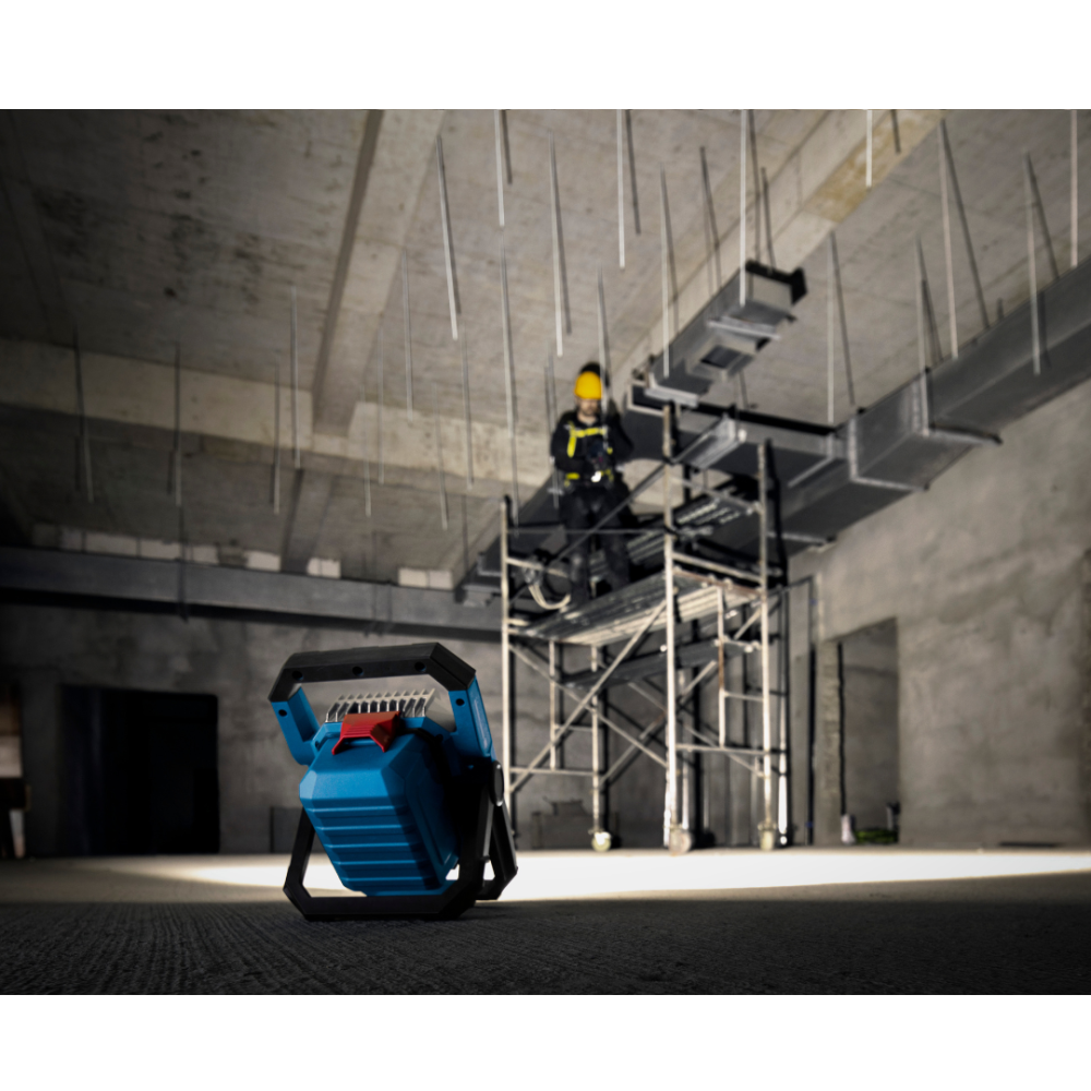 Bosch GLI 18V-3000 Professional Cordless Work Lamp, Bare Unit - Image 4